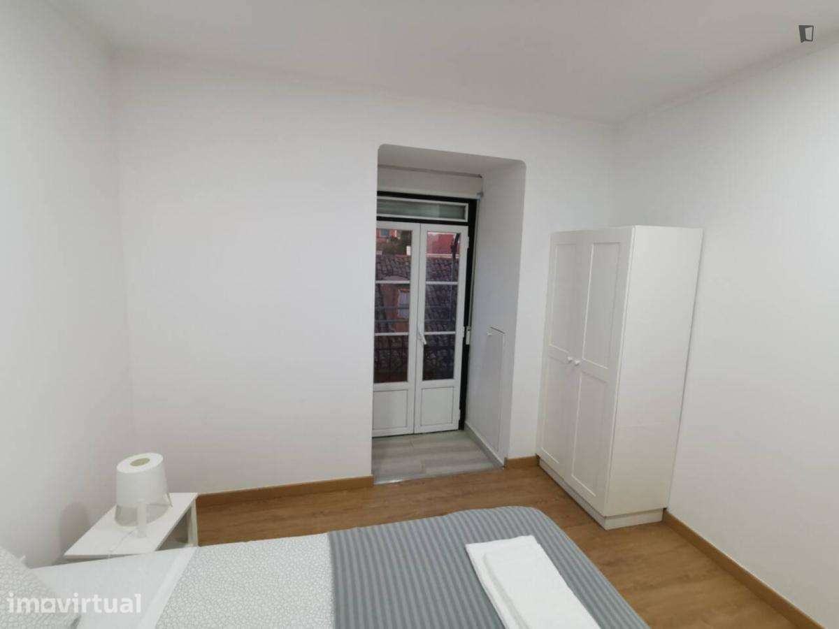 Apartamento com 4 quartos - localizado em Mouraria Lisbon - Grande imagem: 3/23