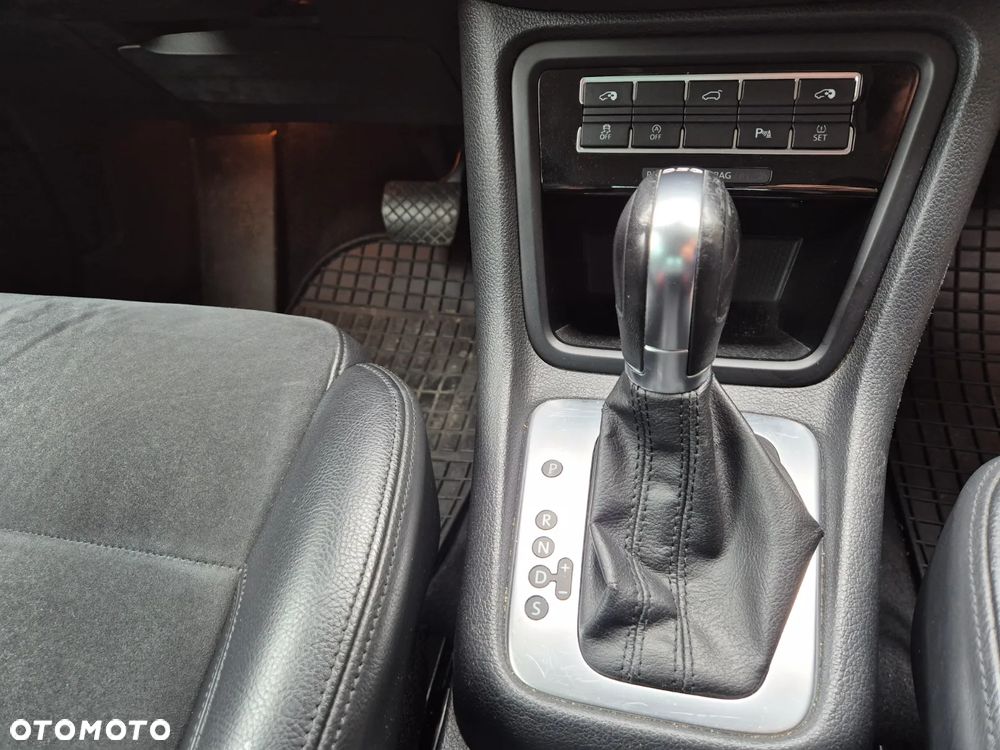 Volkswagen Sharan 2.0 TDI Highline DSG - 25