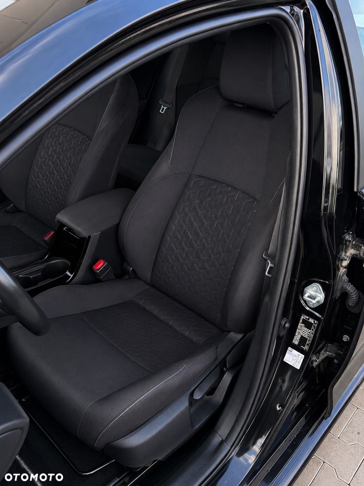 Toyota Corolla - 11