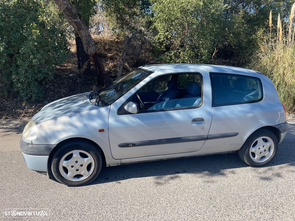 Renault Clio - 2