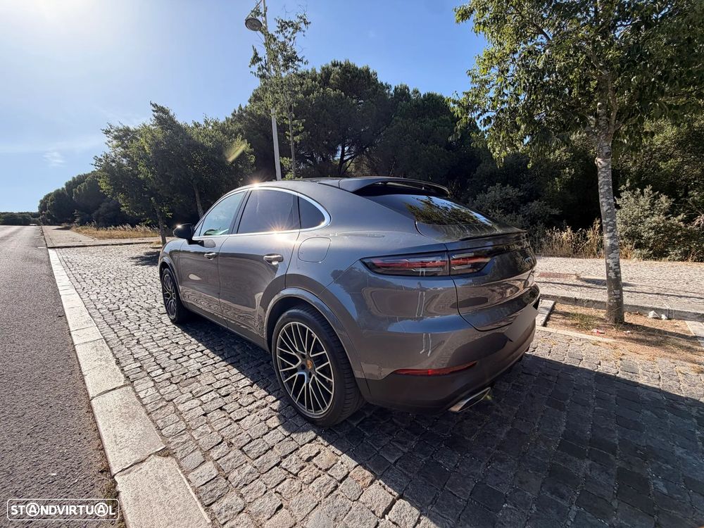 Porsche Cayenne Coupé E-Hybrid - 9