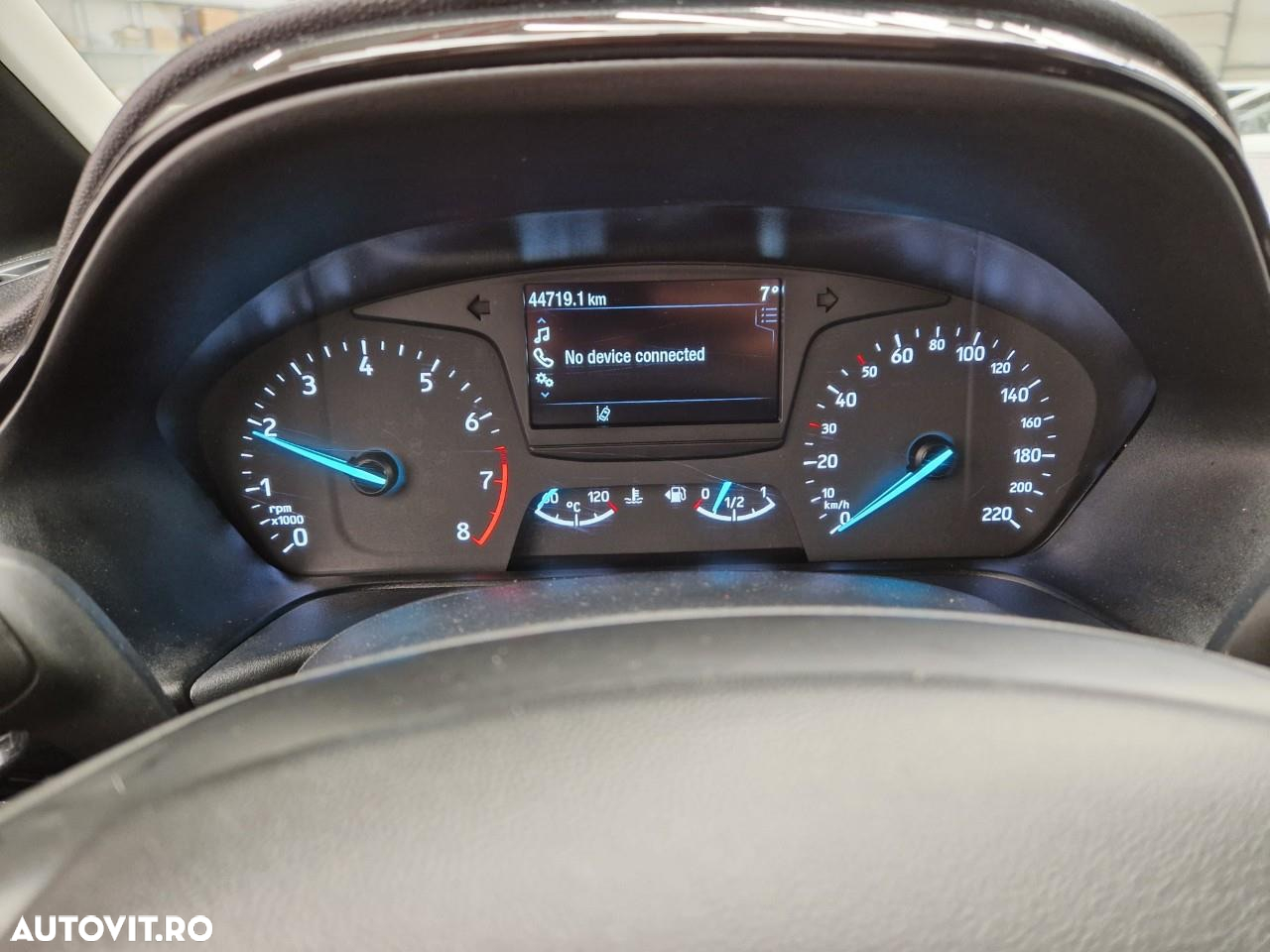 Ford Fiesta 1.0 EcoBoost S&S TREND - 6