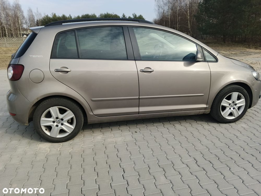 Volkswagen Golf Plus 1.6 TDI DPF Comfortline - 6