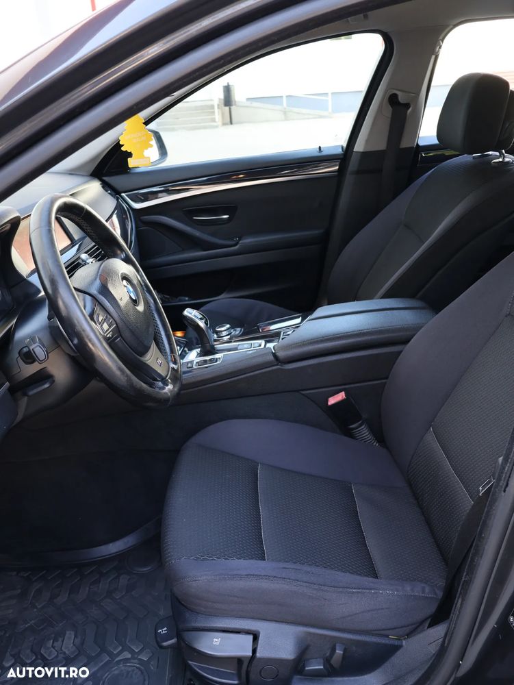BMW Seria 5 520d - 7