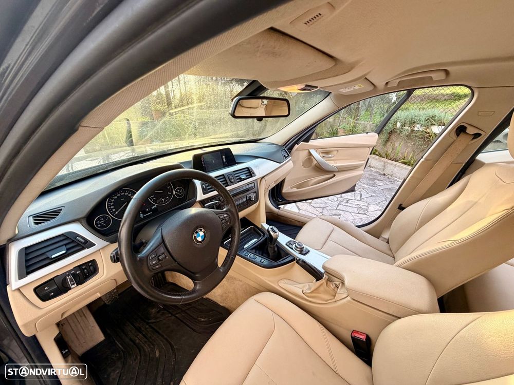 BMW 316 d Pack M - 18