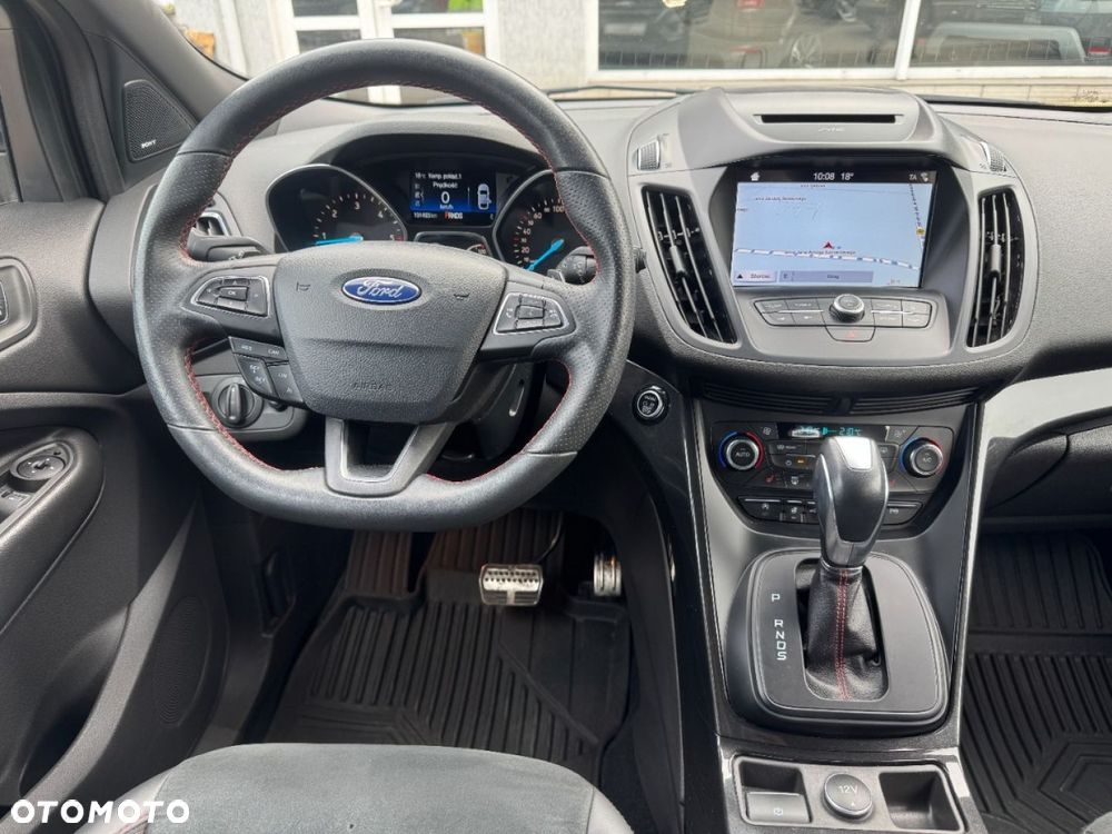 Ford Kuga - 25