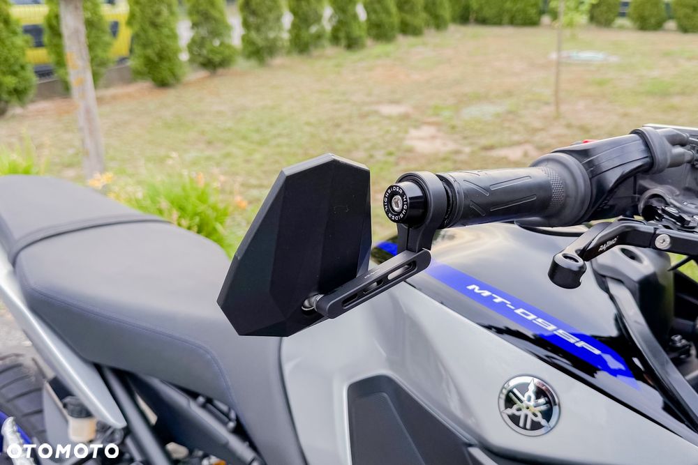 Yamaha MT - 15