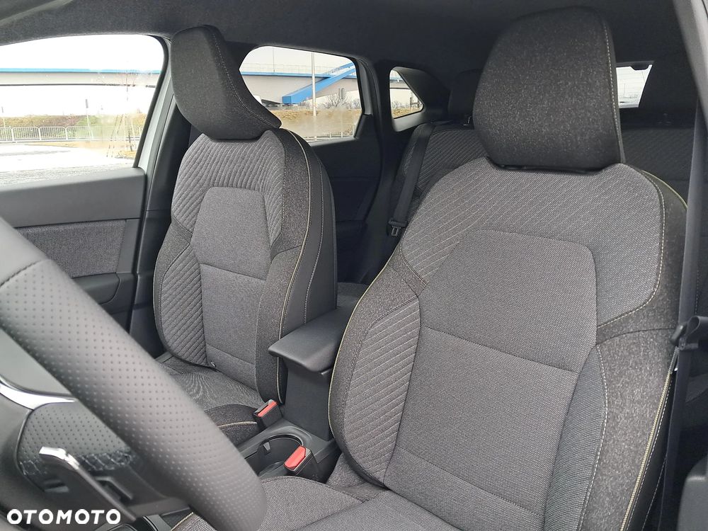 Mitsubishi Grandis - 11