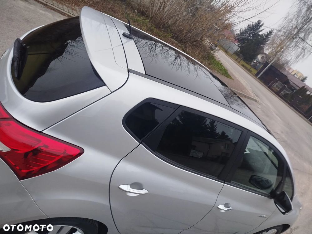 Hyundai ix20 1.4 blue YES Plus - 17