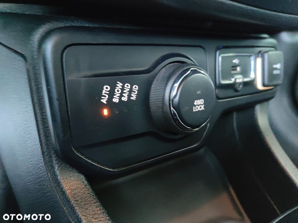 Jeep Renegade - 16
