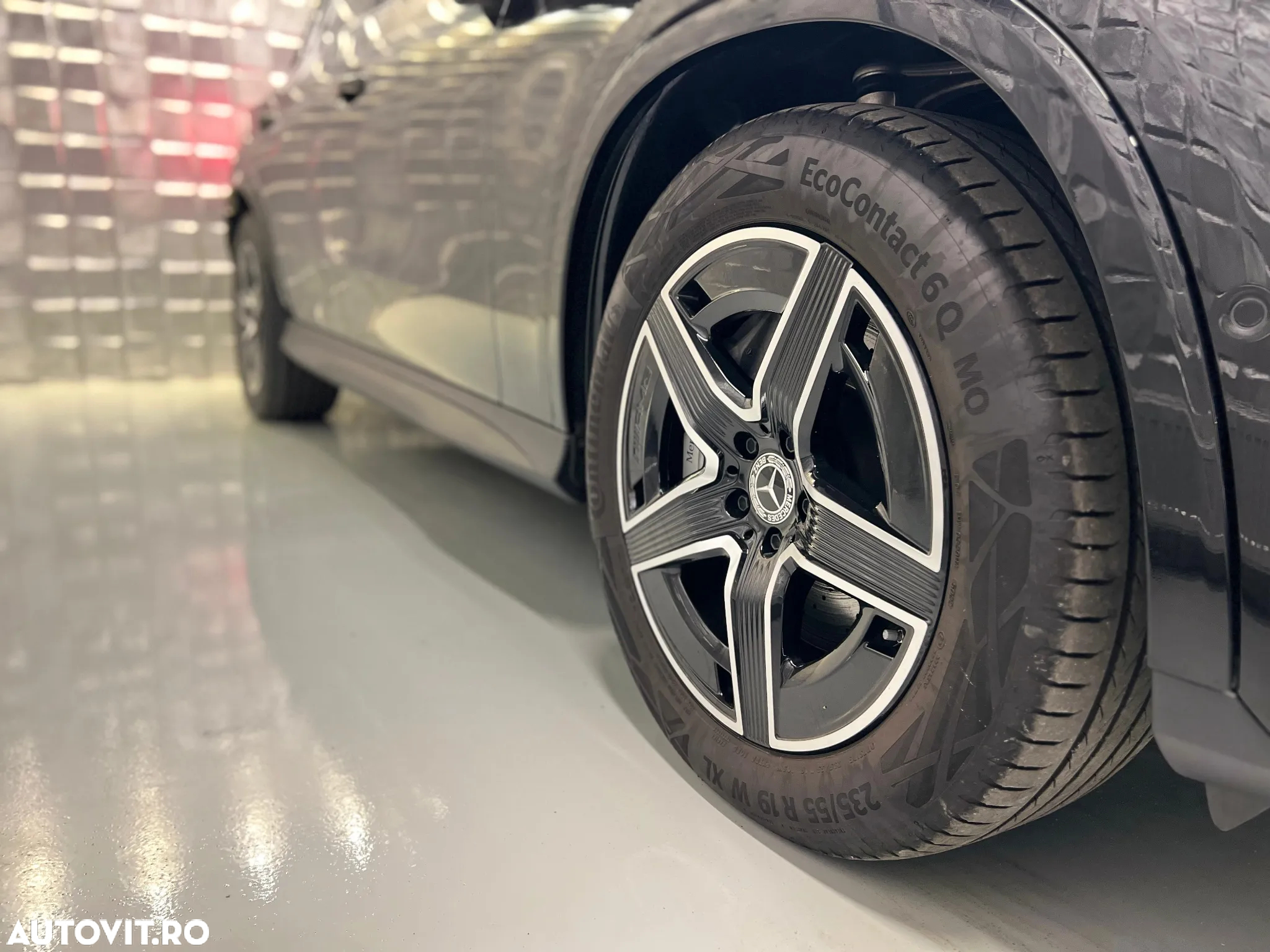 Mercedes-Benz GLC 200 4Matic 9G-TRONIC AMG Line Advanced - 8
