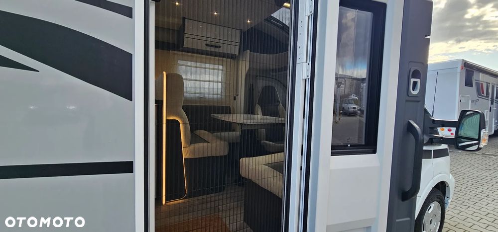 McLOUIS MC4 379 - 12