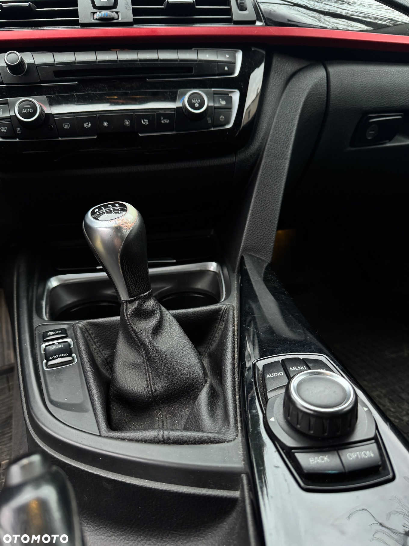 BMW Seria 3 320i - 15
