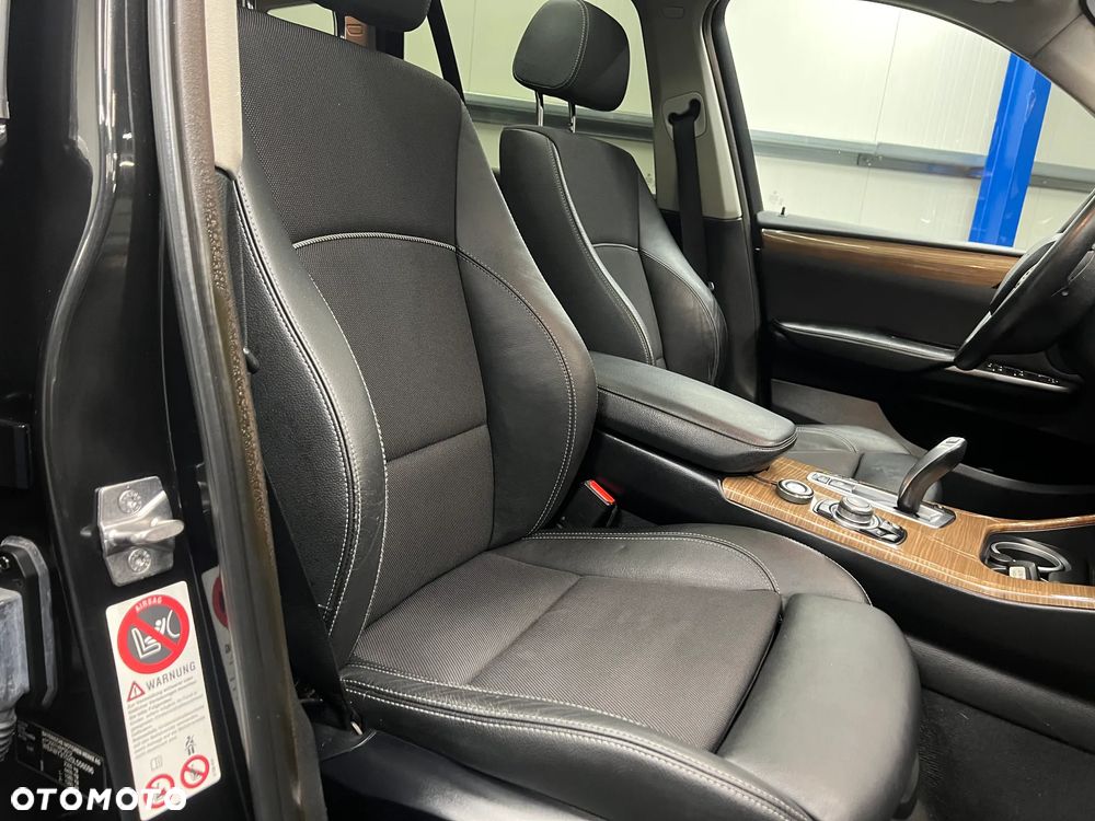 BMW X3 xDrive20d - 32