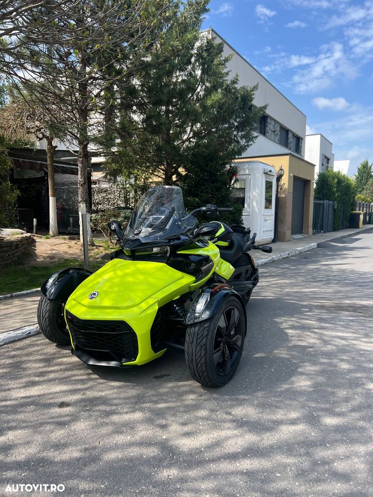 Can-Am Spyder - 6