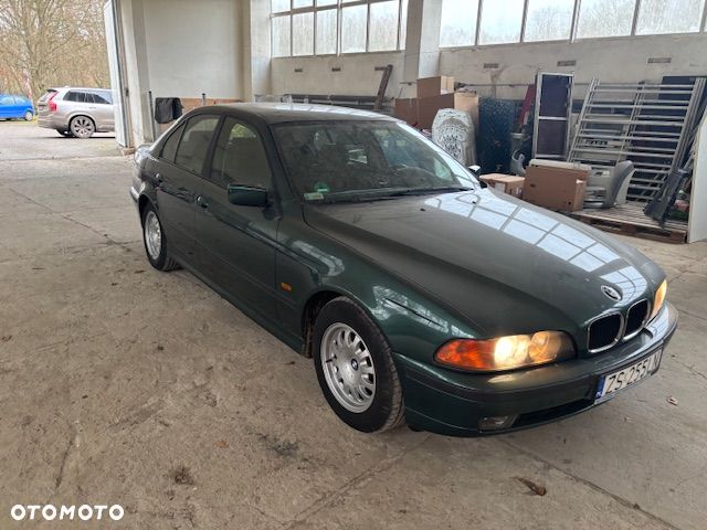 BMW Seria 5 520i - 2