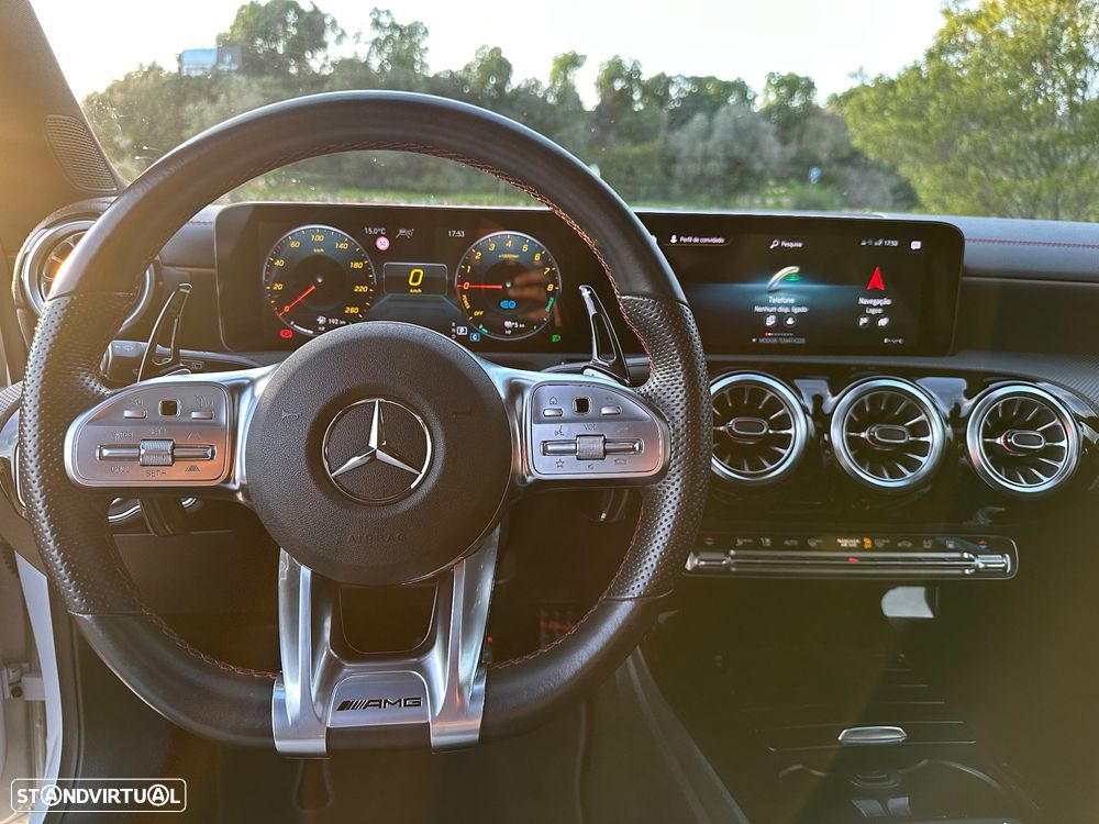 Mercedes-Benz CLA 250 - 5