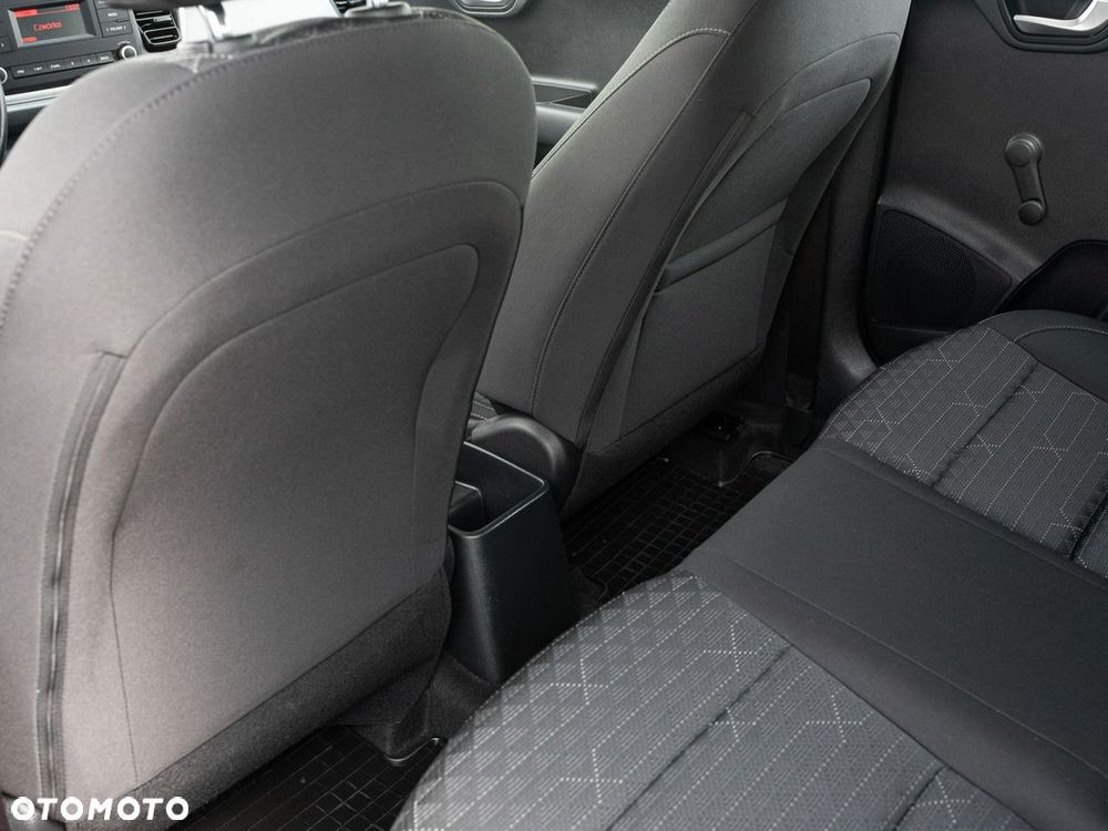 Kia Rio 1.2 M - 21