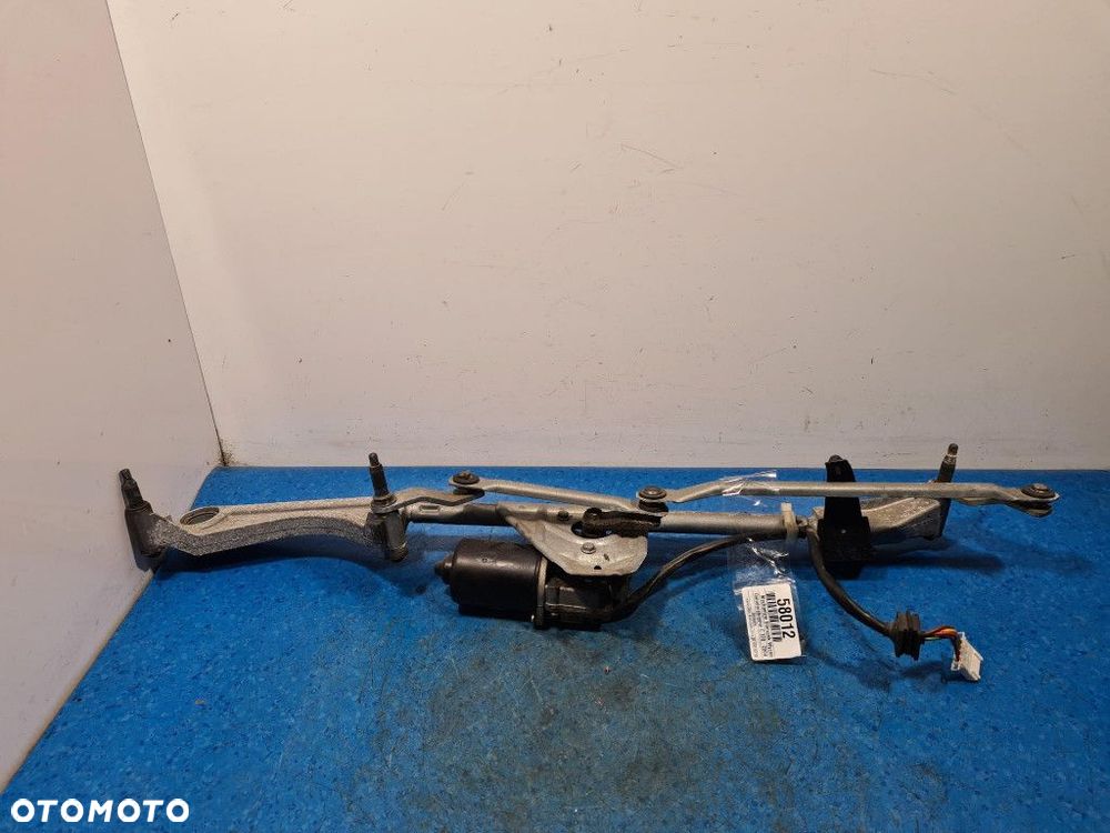 MERCEDES W203 LIFT MECHANIZM SILNICZEK WYCIERACZEK PRZÓD - 1
