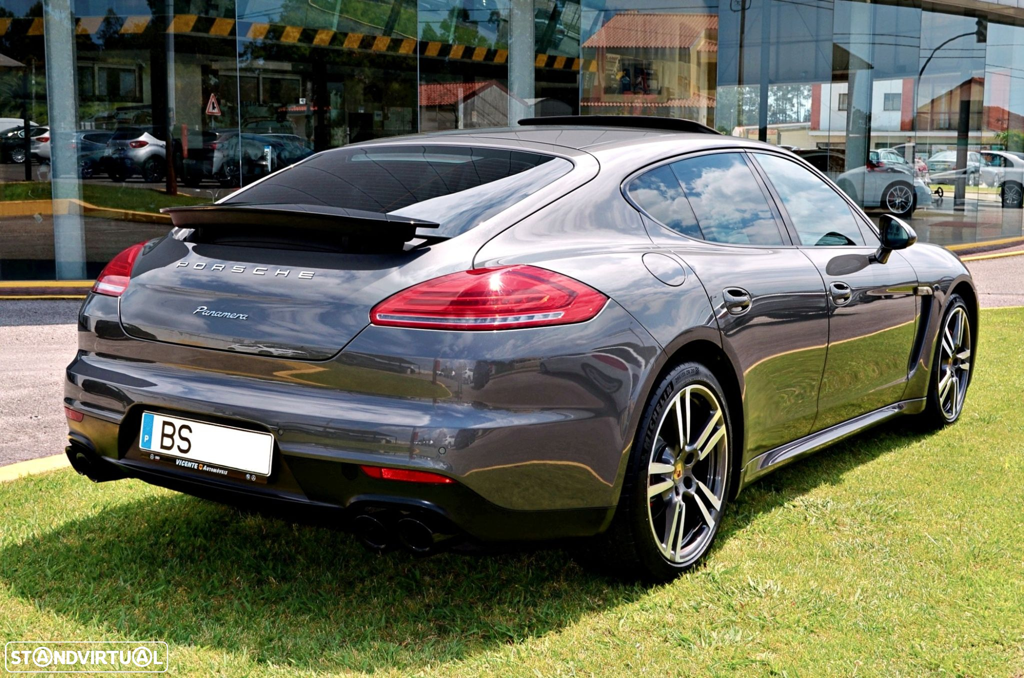 Porsche Panamera Platinum Edition - 38