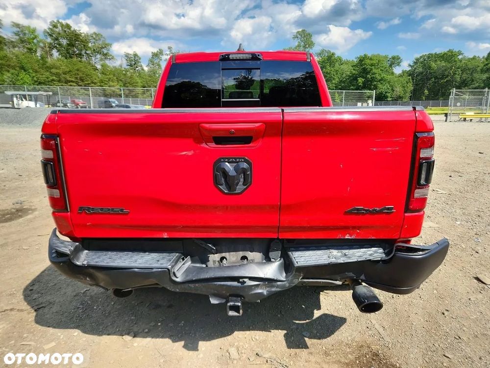 Dodge RAM 5.7 4x4 - 6