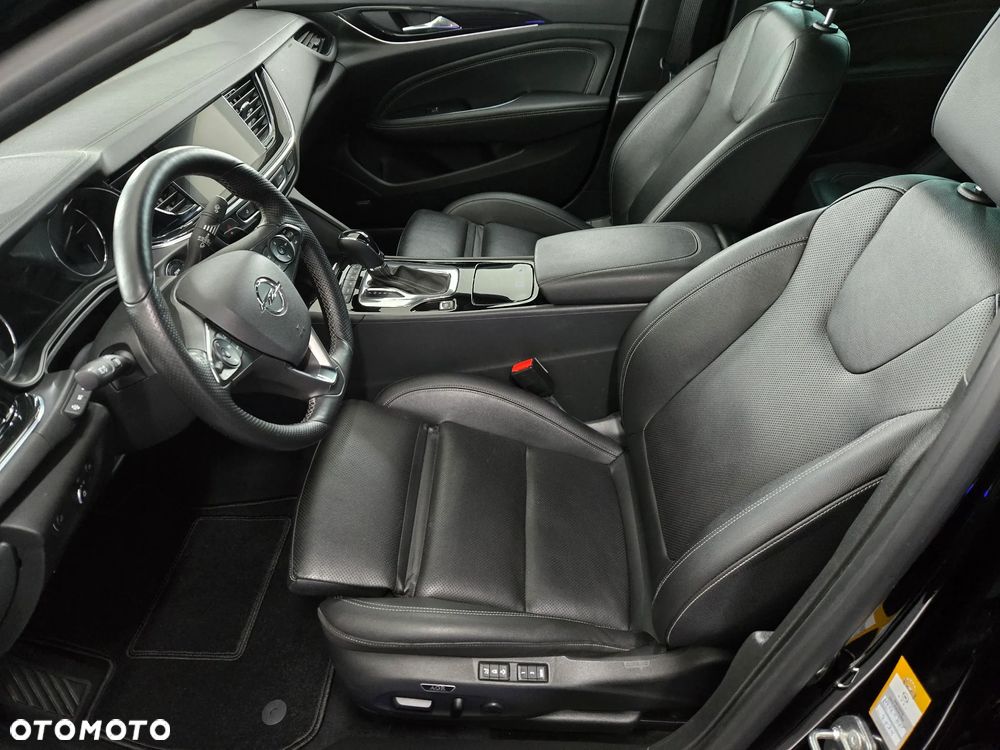 Opel Insignia 2.0 CDTI 4x4 GSi S&S - 20