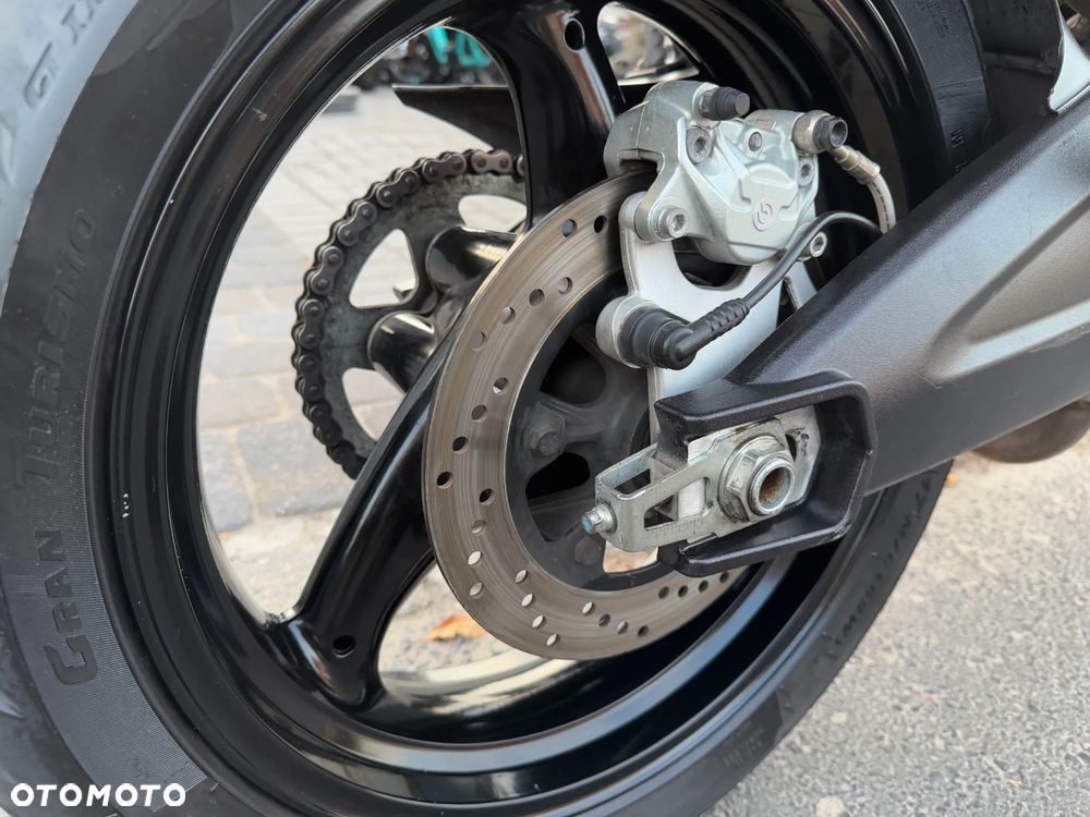 Ducati Monster - 27
