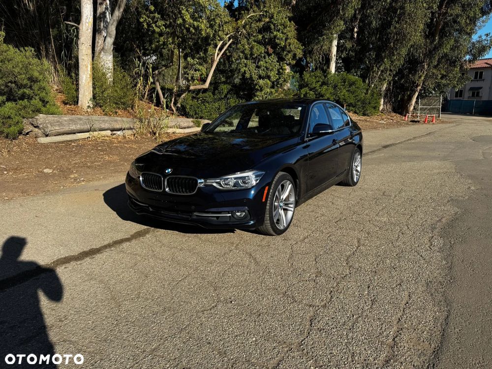 BMW Seria 3 330i Sport Line sport - 11