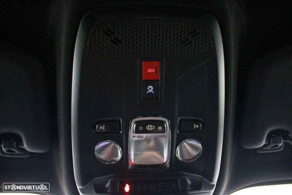 Peugeot e-2008 54 kWh Allure - 29