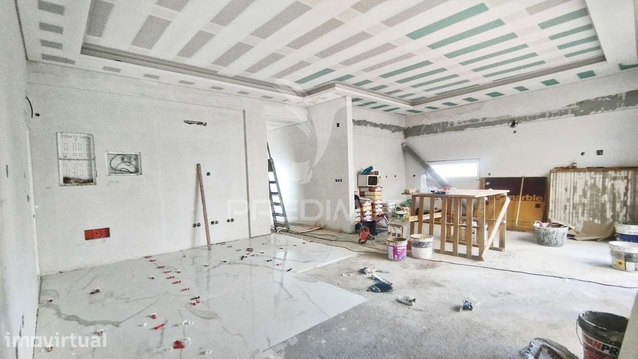 Piscina: 5 X 2,70m, Suíte c/ Closet, Garagem, - Grande imagem: 3/20