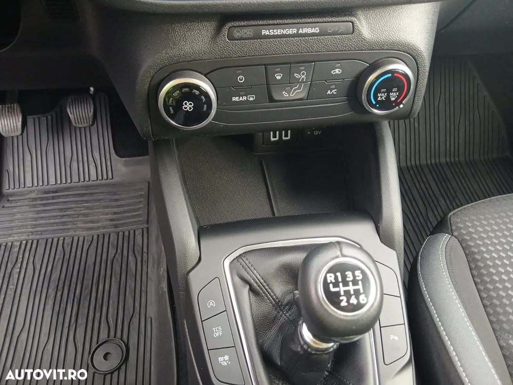 Ford Focus 1.5 EcoBlue Titanium - 10