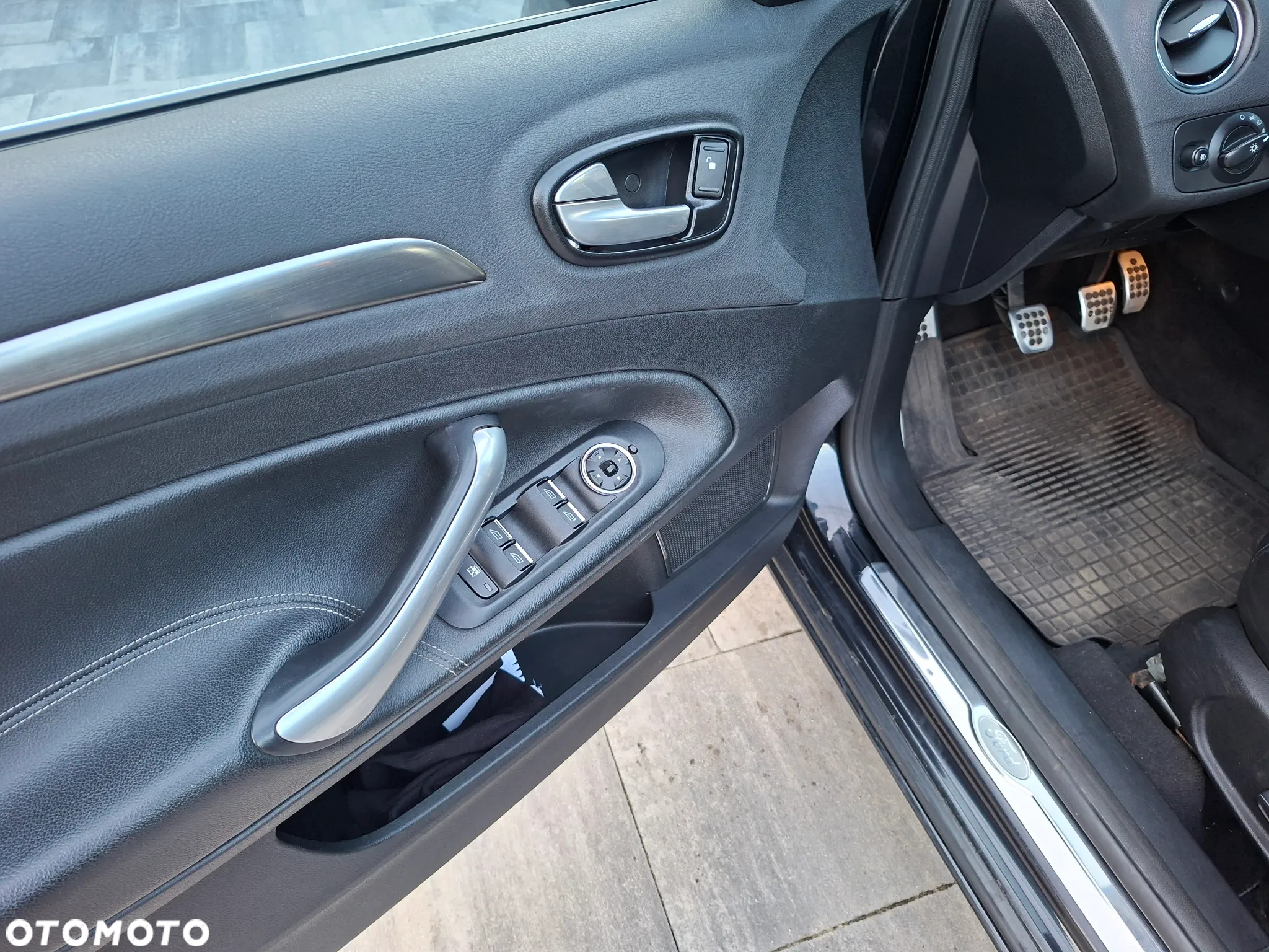 Ford Mondeo 2.0 TDCi Titanium - 12