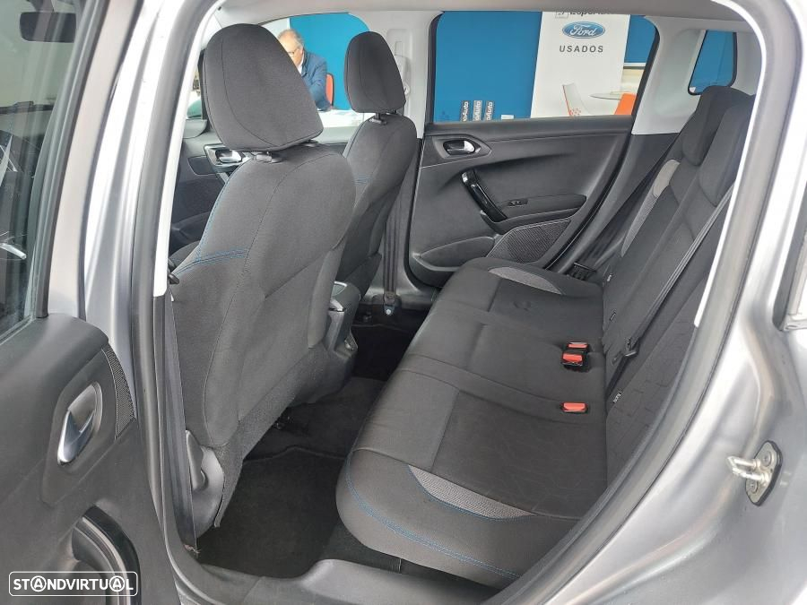 Peugeot 2008 - 14