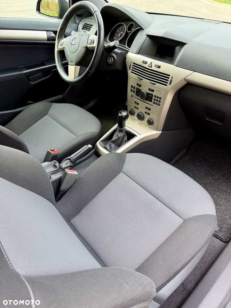 Opel Astra 1.4 - 10