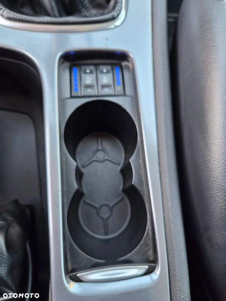 Ford Mondeo - 8