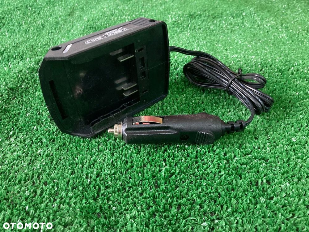 Ładowarka samochodowa do akumulatorów Dedra DED7038A 18 V - 4