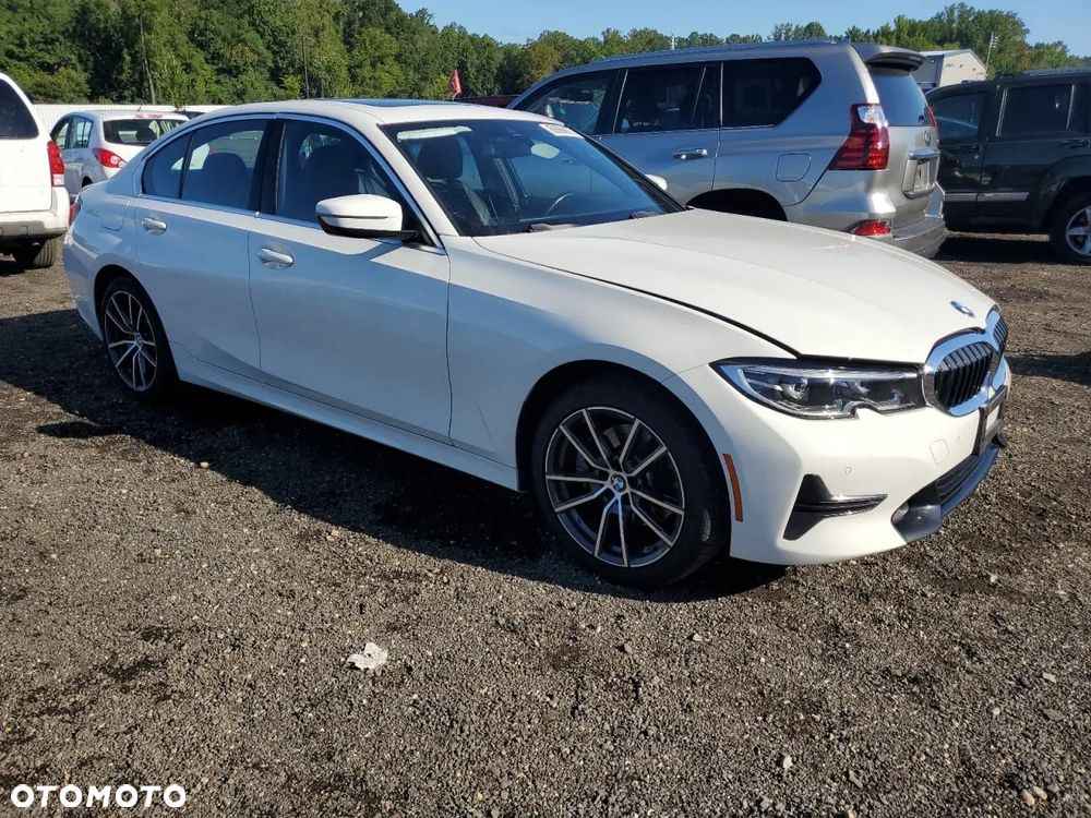BMW Seria 3 330i M Sport sport - 4