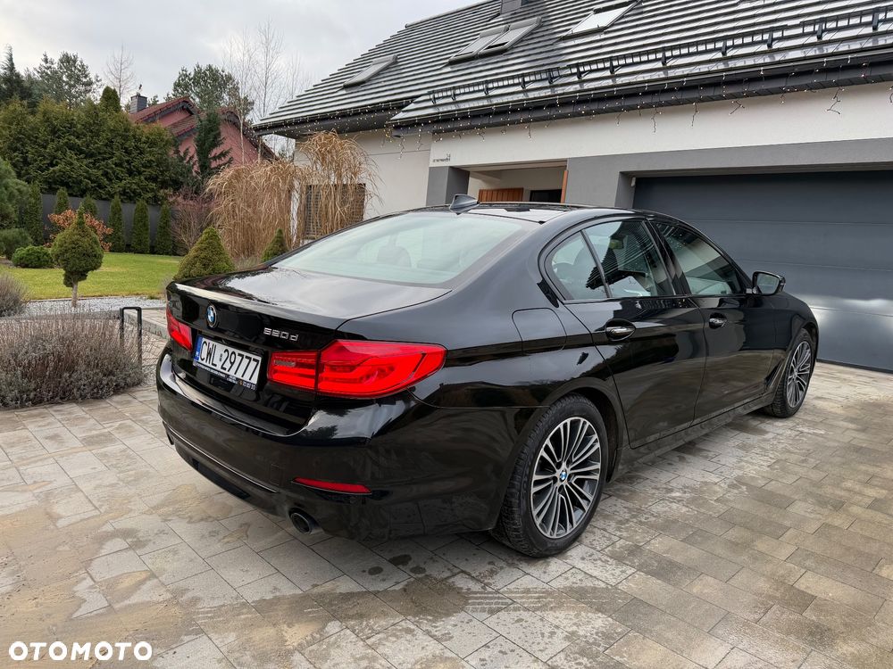 BMW Seria 5 520d xDrive Sport Line - 7