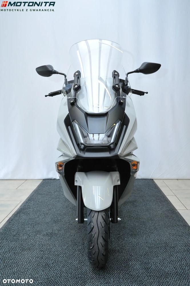 Kymco Skytown - 12