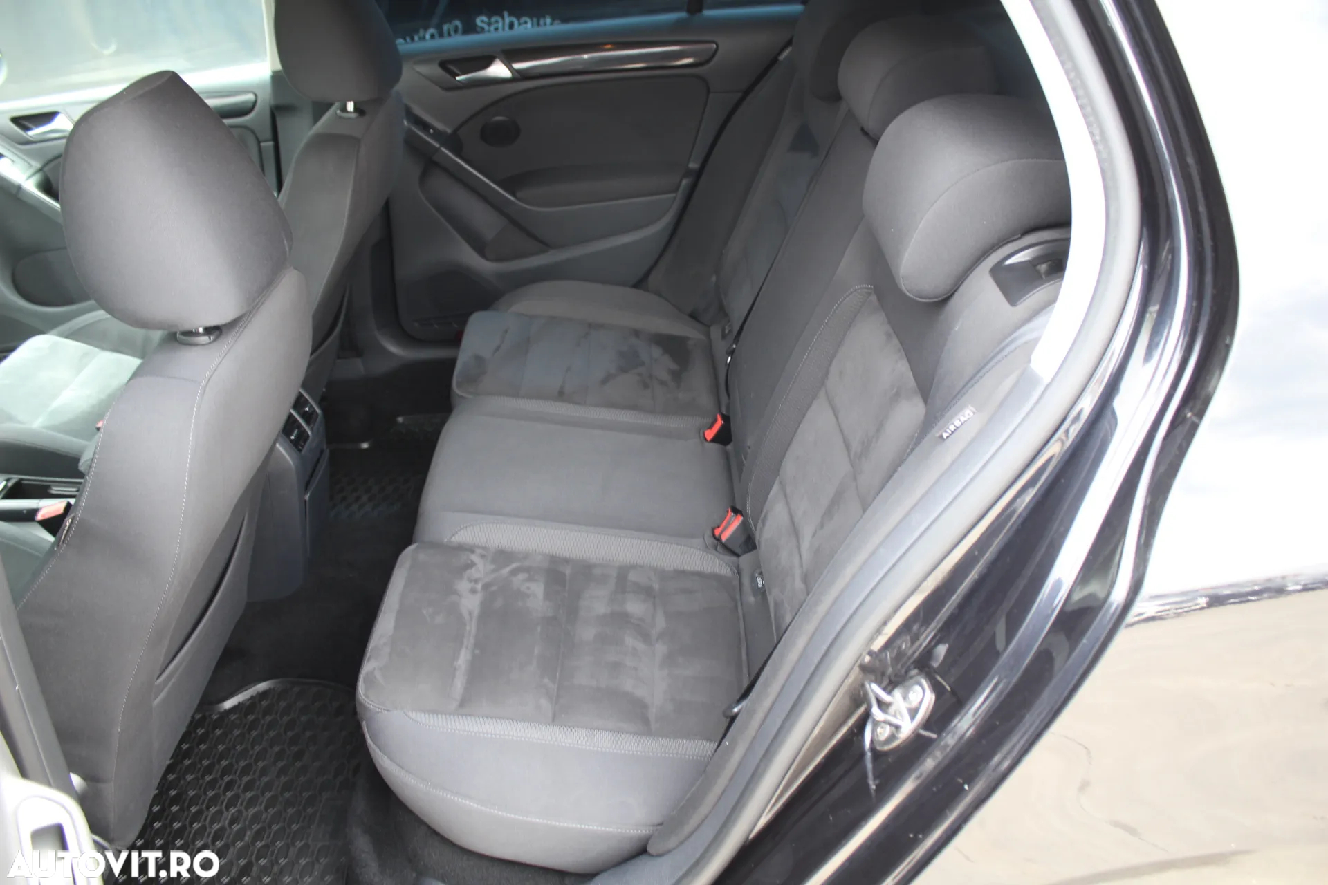 Volkswagen Golf 2.0 TDI Comfortline DSG - 13