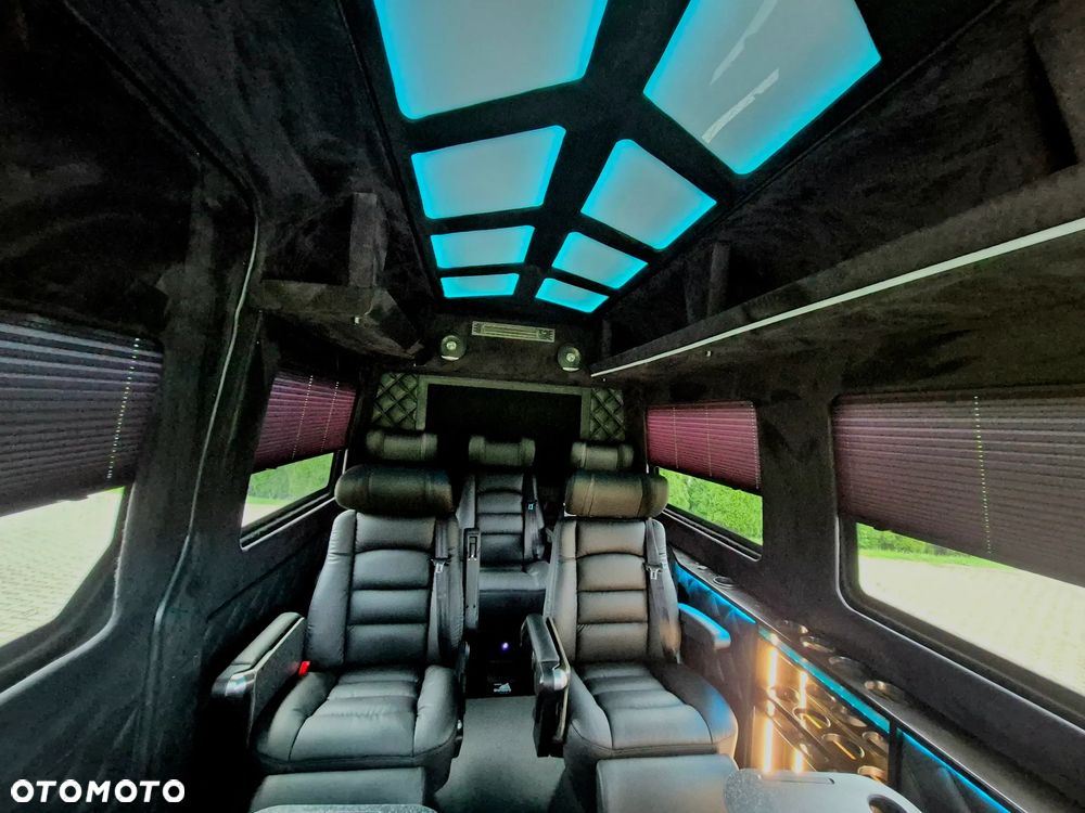 Mercedes-Benz Sprinter - 1