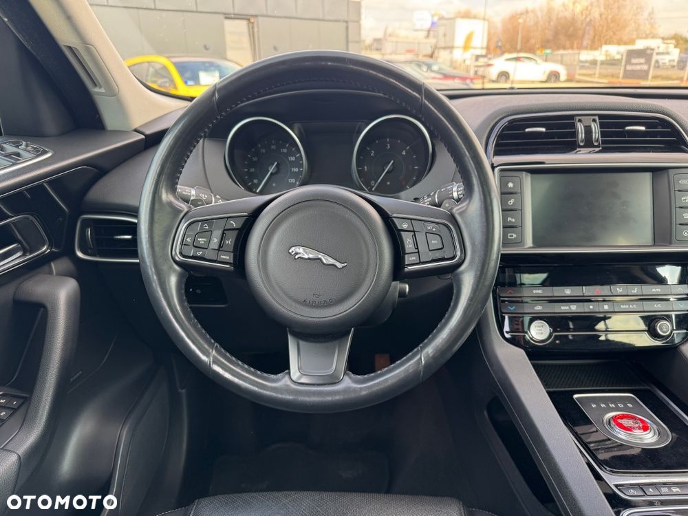 Jaguar F-Pace 20d AWD Prestige - 13