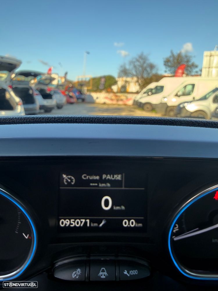 Peugeot 2008 PureTech 130 Stop&Start Allure - 20