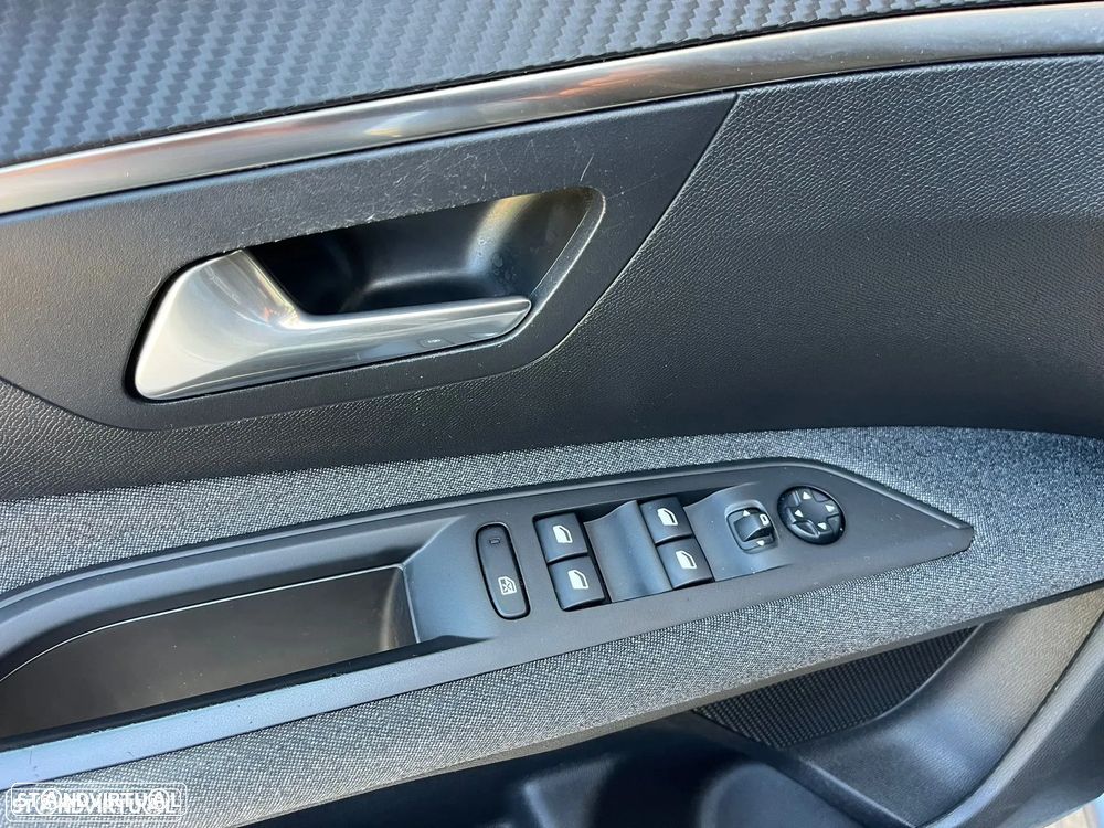 Peugeot 3008 1.5 BlueHDi Active - 18