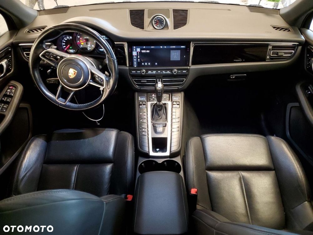 Porsche Macan S - 37