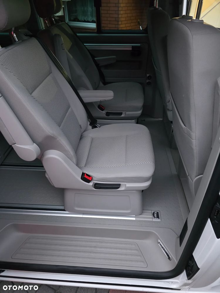 Volkswagen California - 12