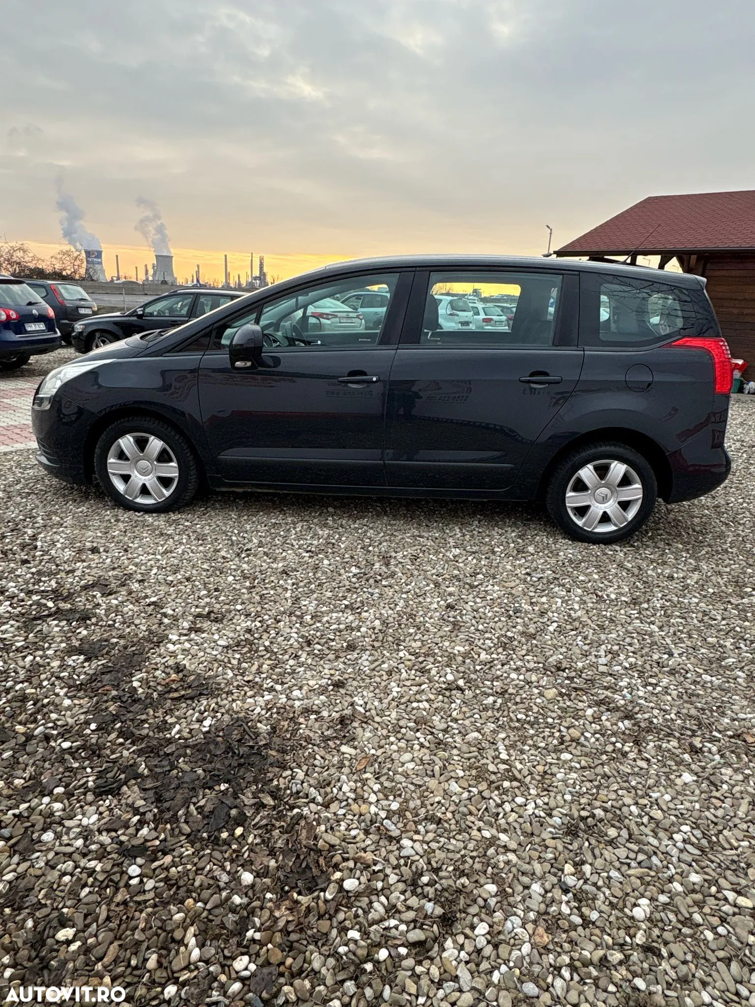 Peugeot 5008 - 4