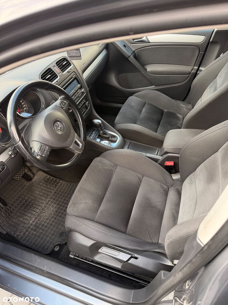 Volkswagen Golf 2010 photo 5