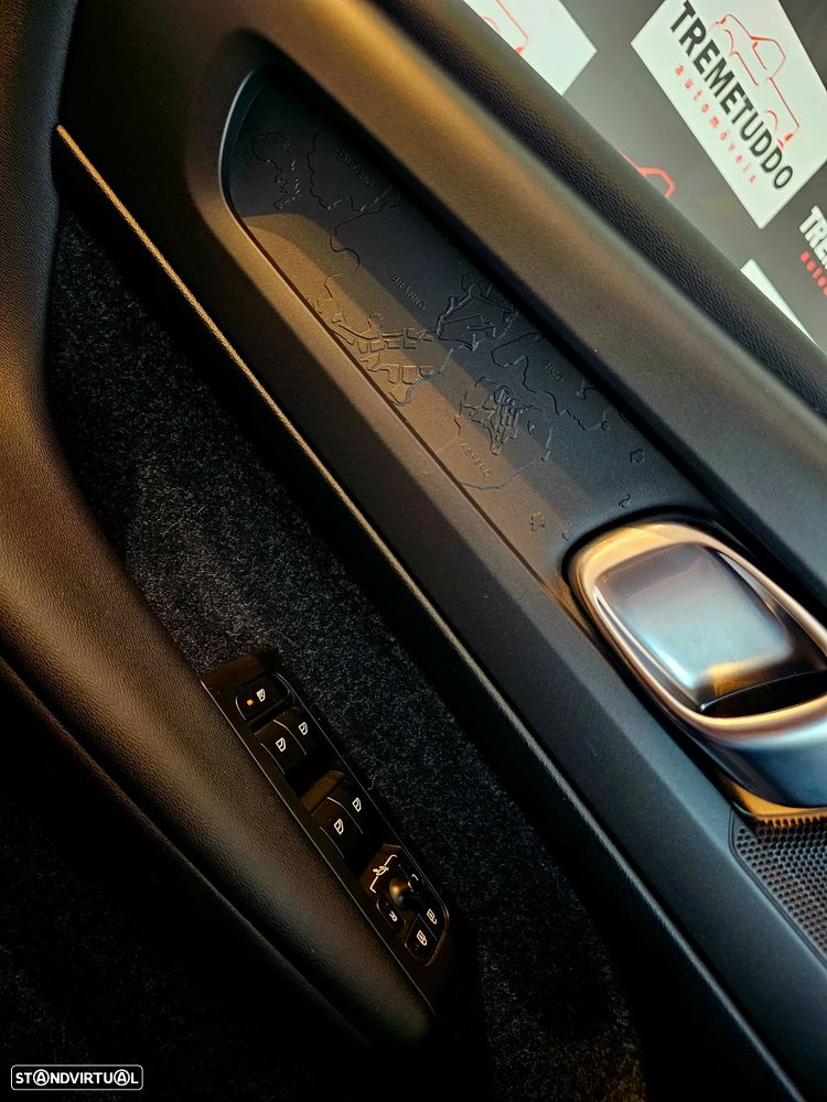 Volvo XC 40 2.0 D3 Geartronic - 16