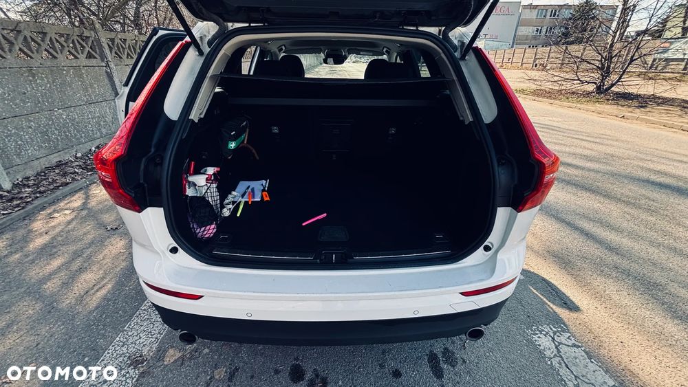 Volvo XC 60 T4 Momentum - 10